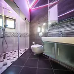 Villa Gg *
